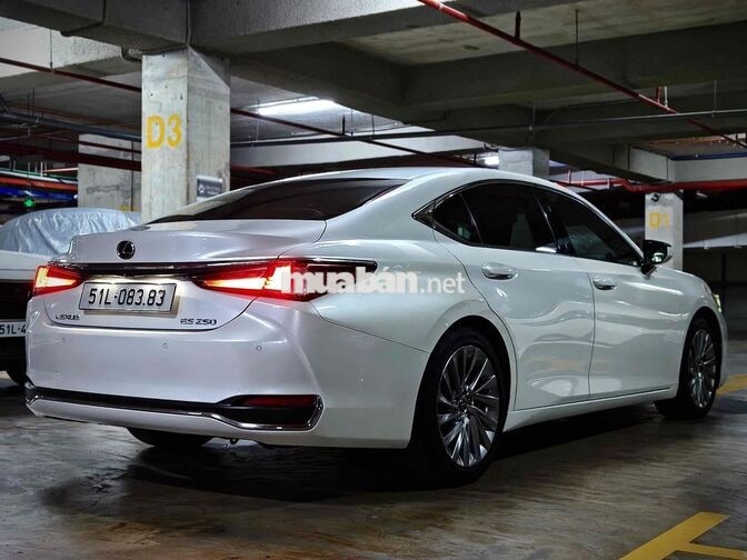 Lexus ES250 2018 Trắng nâu cực đẹp