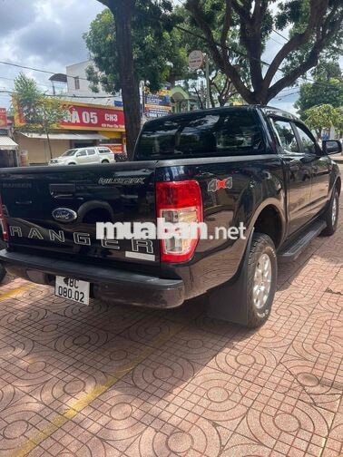Ford Ranger 2021 Số sàn Thái Lan Đen
