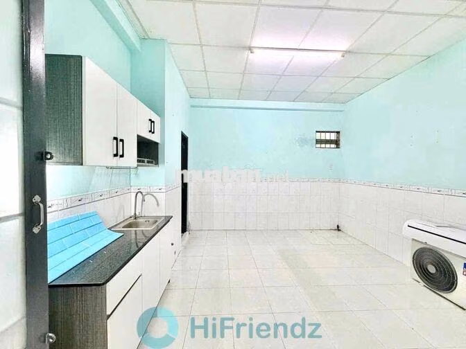 CHO THUÊ PHÒNG RỘNG 45M2 GÁC CAO 2M GẦN ĐẠI HỌC CÔNG THƯƠNG AEON TP