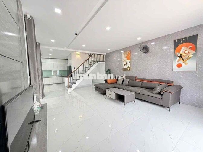 CHO THUÊ NHÀ XÂY MỚI HẺM 473 Y MOAN