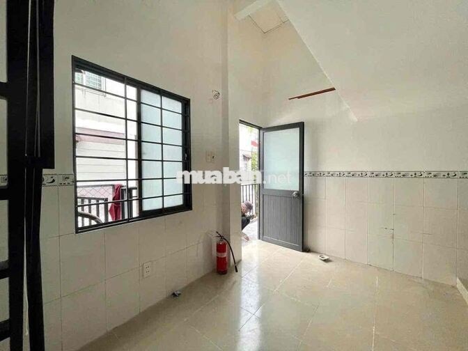 ⚡️PHÒNG TRỌ MỚI XÂY - GÁC CAO BANCOL THOÁNG - GẦN AEON TPHU - TÂN HƯƠNG