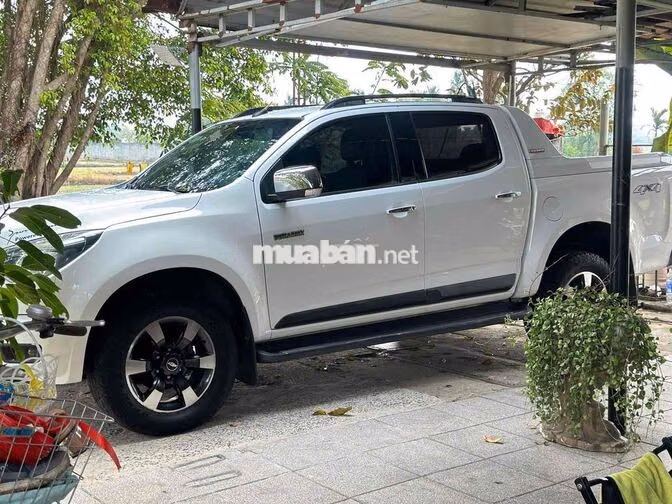 Chevrolet Colorado Highcountry LTX 2 cầu Trắng