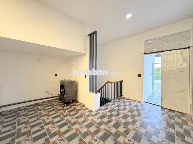 CHO THUÊ NHÀ XÂY MỚI HẺM 473 Y MOAN