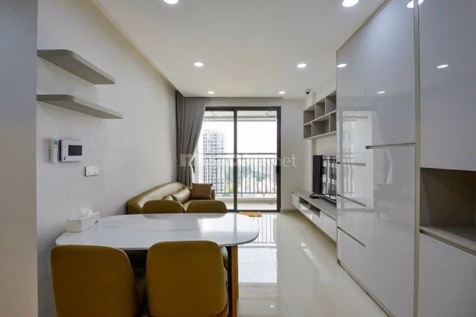 Do có việc cần giải quyết nên tôi muốn bán lại căn hộ Carillon 5.