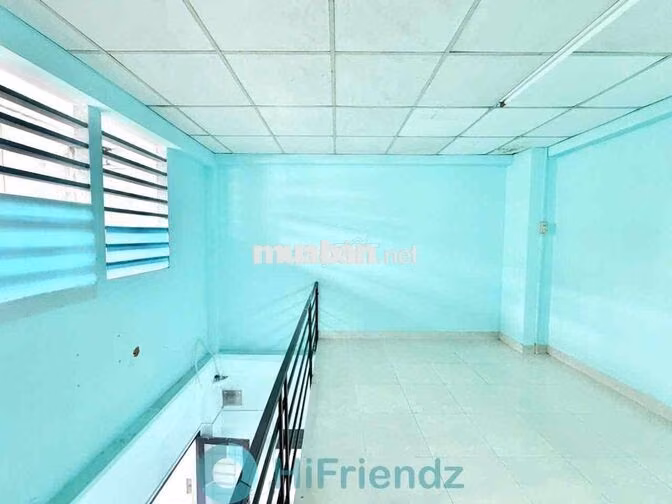 CHO THUÊ PHÒNG RỘNG 45M2 GÁC CAO 2M GẦN ĐẠI HỌC CÔNG THƯƠNG AEON TP