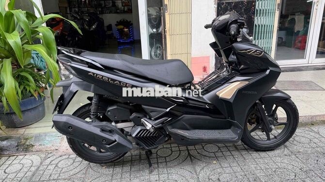 Honda Air Blade 125 4VAL 2023 Đen nhám Bssg 9 chủ