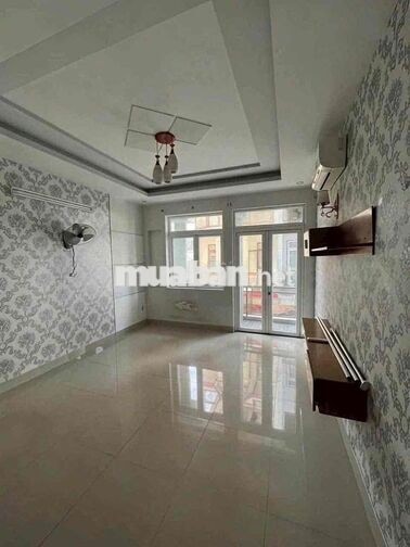 💰💰💰 HẺM XE TẢI 3 TẦNG LẦU: 4PN 5WC - DT 4❌15m - GIÁ 18tr TL