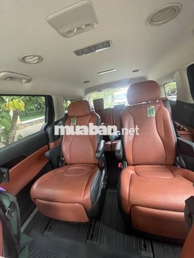 KIA CARNIVAL PREMIUM 2.2 DIESEL 2024 Đen