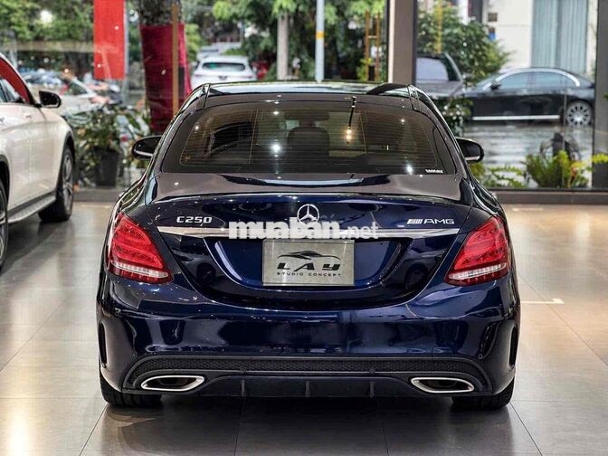 Mercedes-Benz C250 AMG 2016 Xanh