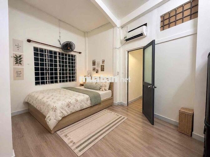 Cho thuê căn hộ 2 phòng ngủ ngay gần vạn hạnh mall - đại học kinh tế