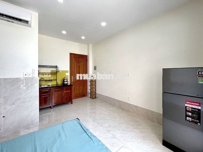 PHÒNG ĐẸP BAN CÔNG THOÁNG GẦN CHỢ HOÀNG HOA THÁM