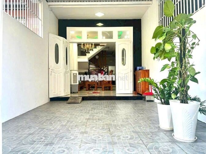 CHO THUÊ NHÀ NGUYÊN CĂN KHU BÀN CỜ TRUNG TÂM  GIÁ 20 TRIỆU/THÁNG