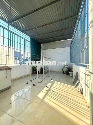 CHO THUÊ NHÀ NGUYÊN CĂN KHU BÀN CỜ TRUNG TÂM  GIÁ 20 TRIỆU/THÁNG