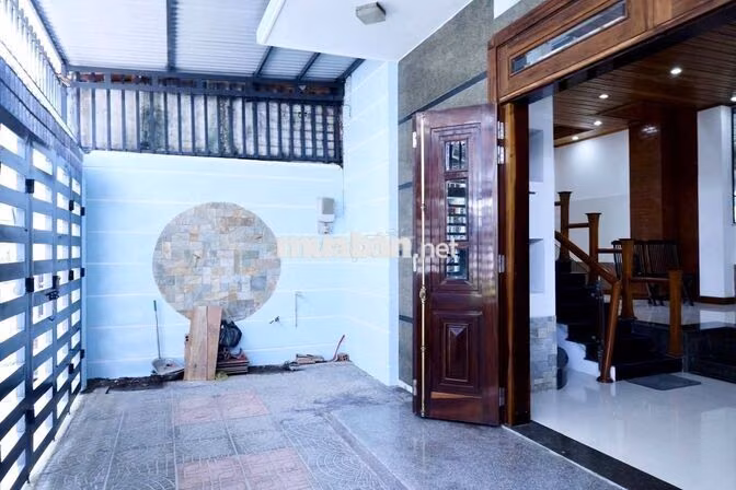 CHO THUÊ NHÀ 3 TẦNG 5 PHÒNG NGỦ GẦN BIỂN VĨNH NGUYÊN GIÁ 20TRIỆU/THÁNG