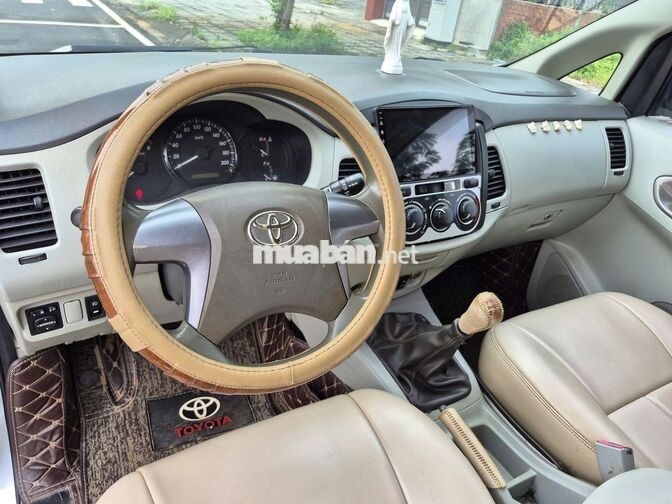 Toyota Innova 2014 8 chỗ Số Sàn