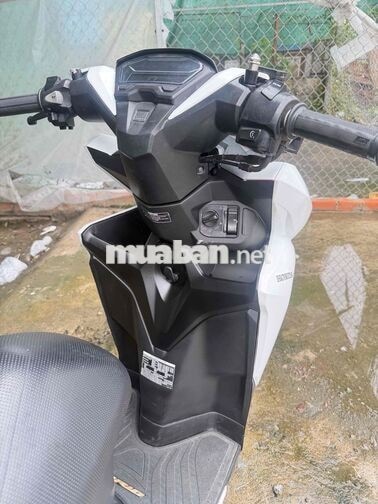 Vario 150 2021 Trắng 11km có bán trả góp trả 5tr