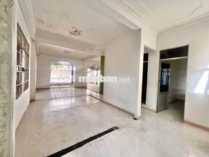 CHO THUÊ NHÀ KINH DOANH NGANG 9.3M MẶT ĐƯỜNG CHÍNH KHU TRUNG TÂM THÀNH