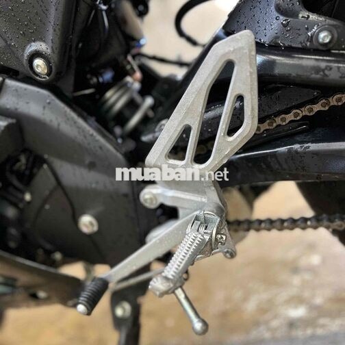 Yamaha R15 V4 VVA 2022 Đen 105 km