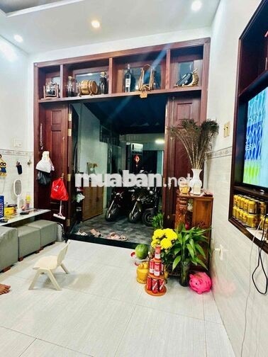 Nhà 1 trệt 2 lầu 4PN 3WC hẻm đường 6 Linh Tây gần Phạm Văn Đồng