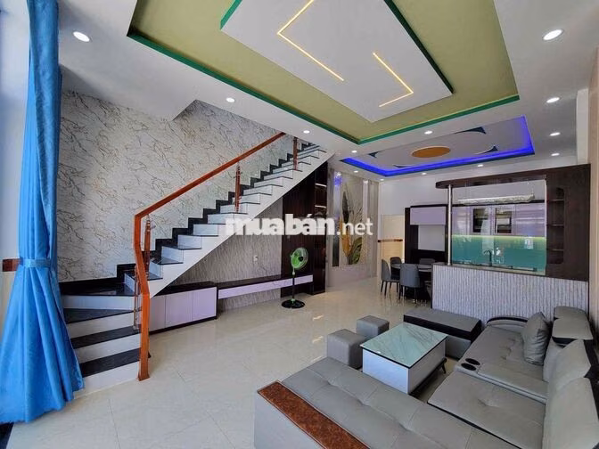 chính chủ kẹt tiền hạ giá căn này còn 3tỷ500 DT 5x20