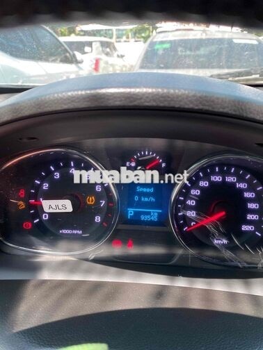 Chevrolet Captiva 2016 Trắng Tự động 93.000 km