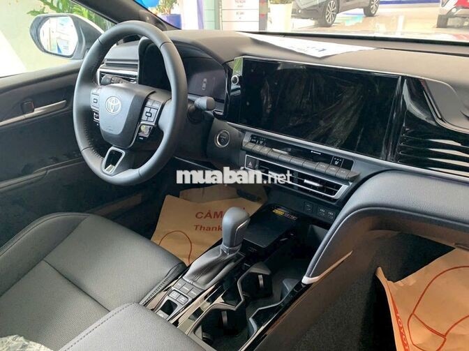 Toyota Camry Hybrid Trắng Xăng lai điện 2.5 HYBRID