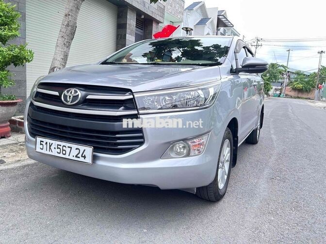 Toyota Innova 2.0E 2019 Số sàn Bạc 8 chỗ