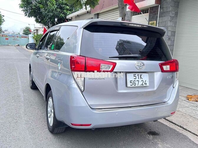 Toyota Innova 2.0E 2019 Số sàn Bạc 8 chỗ