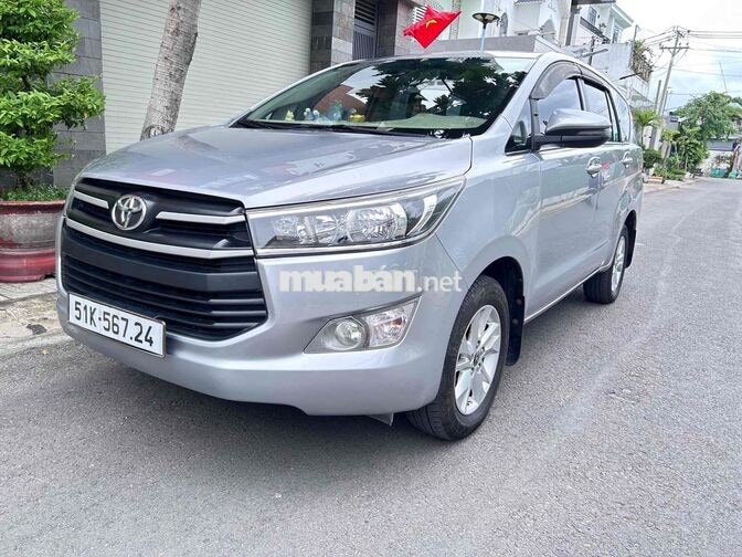 Toyota Innova 2.0E 2019 Số sàn Bạc 8 chỗ
