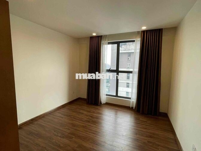 Cho thuê văn phòng toà Golden palm 21 Lê văn lương 120m2 giá chỉ 18t