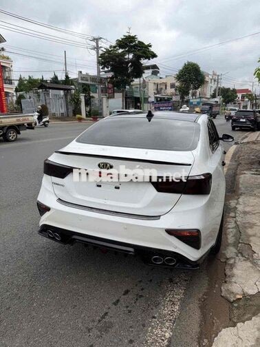 Kia Cerato Trắng 5 chỗ