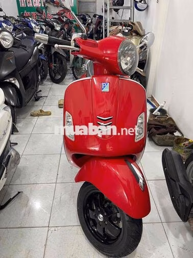 Piaggio Vespa GTS 125 2017 Đỏ