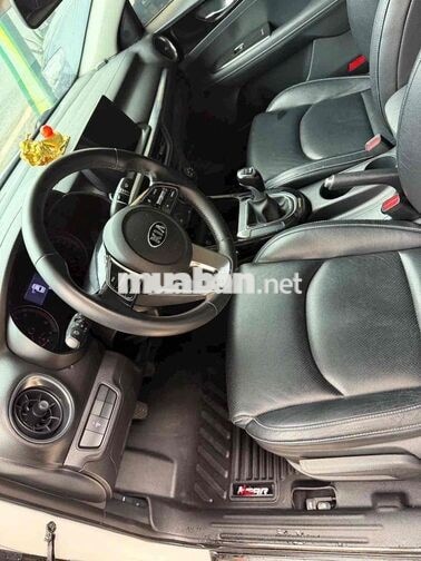 Kia Cerato Trắng 5 chỗ