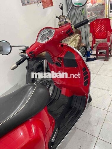Piaggio Vespa GTS 125 2017 Đỏ