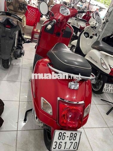 Piaggio Vespa GTS 125 2017 Đỏ