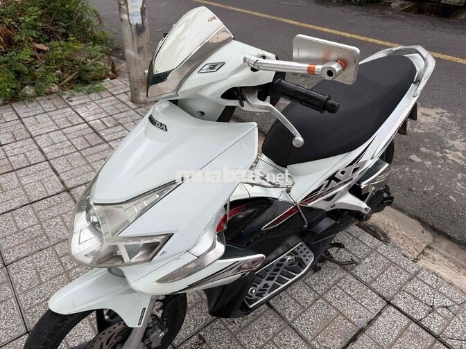 Honda Air Blade 2009 Trắng Xăng