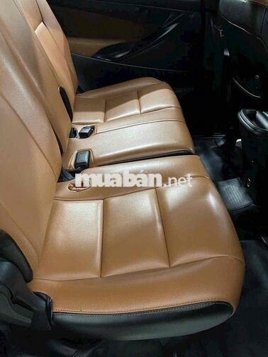 Toyota Innova 2.0 E Trắng Xe gia đình