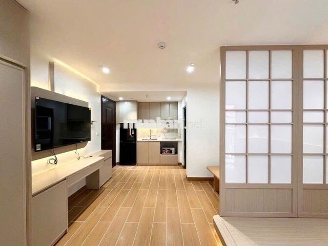 NHÀ MỚI STUDIO-  1N1K FULL ĐỒ MỚI BAN CÔNG NGAY TRUNG TÂM CẦU GIẤY