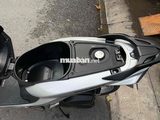 Honda Vision 2026 Thể thao Bạc