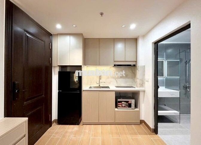 NHÀ MỚI STUDIO-  1N1K FULL ĐỒ MỚI BAN CÔNG NGAY TRUNG TÂM CẦU GIẤY