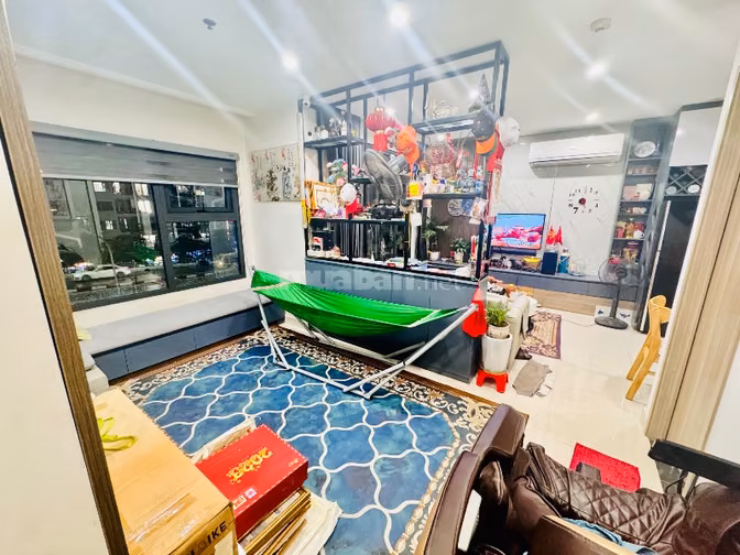Tôi co căn hộ 64 m2 2 phong ngu cần bán 