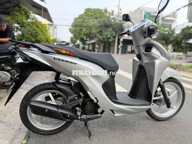 Honda Vision 2026 Thể thao Bạc