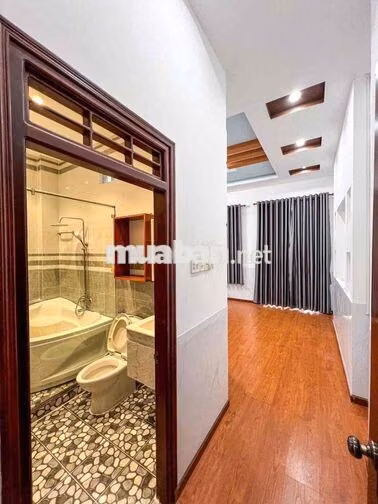 NHÀ ĐẸP 2 LẦU 3 PHÒNG FULL NỘI THẤT