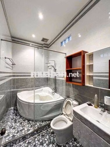 NHÀ ĐẸP 2 LẦU 3 PHÒNG FULL NỘI THẤT