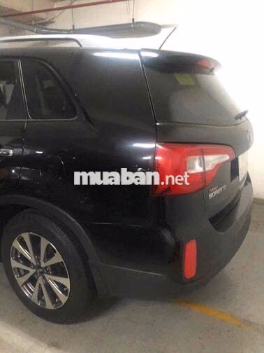 Xe siêu cọp Kia Sorento mầu Đen mới đi 17.395 km