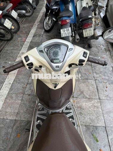 Honda Lead 2020 Nữ màu Kem