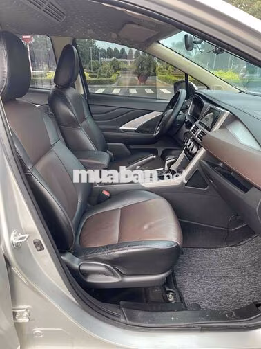 Mitsubishi Xpander Cross 2020 Bạc 7 chỗ