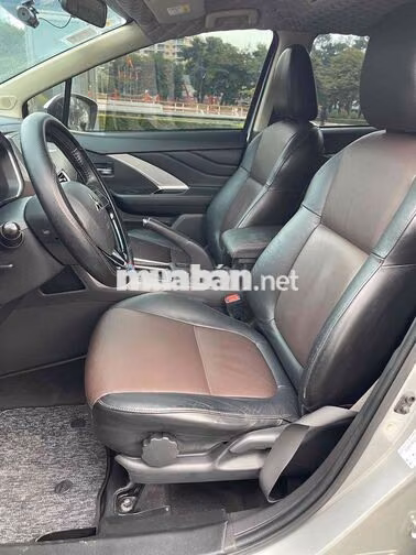 Mitsubishi Xpander Cross 2020 Bạc 7 chỗ