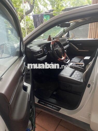Toyota Innova Cross 2024 Trắng 8 chỗ Indonesia