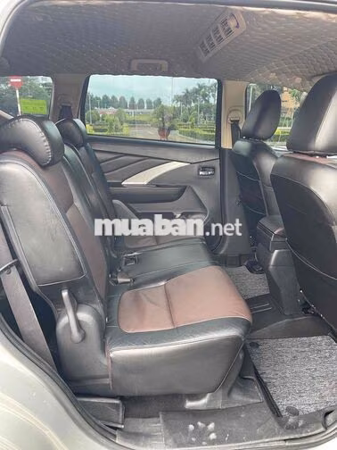 Mitsubishi Xpander Cross 2020 Bạc 7 chỗ